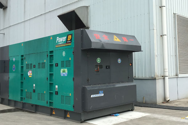 广南燃油滤清器的更换流程是怎样的？