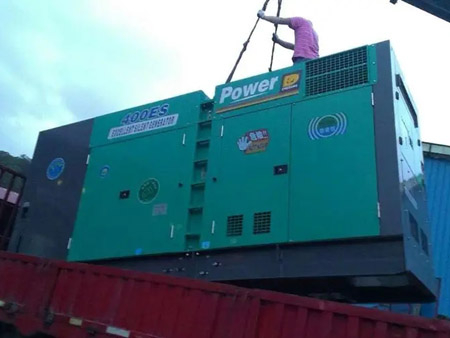 广南柴油发电机组转速不稳定时，如何对发动机进行维护？