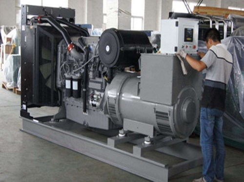 广南柴油发电机组和储能设备配合使用的案例