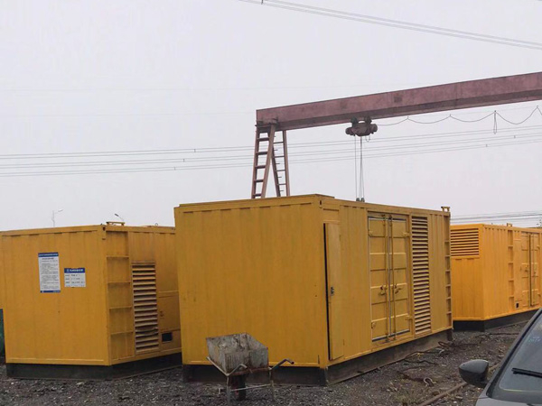 广南100kw柴油发电机组每小时油耗？